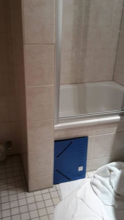 Sehr hoher Duscheinstieg  Hotel Gasthof zur Post