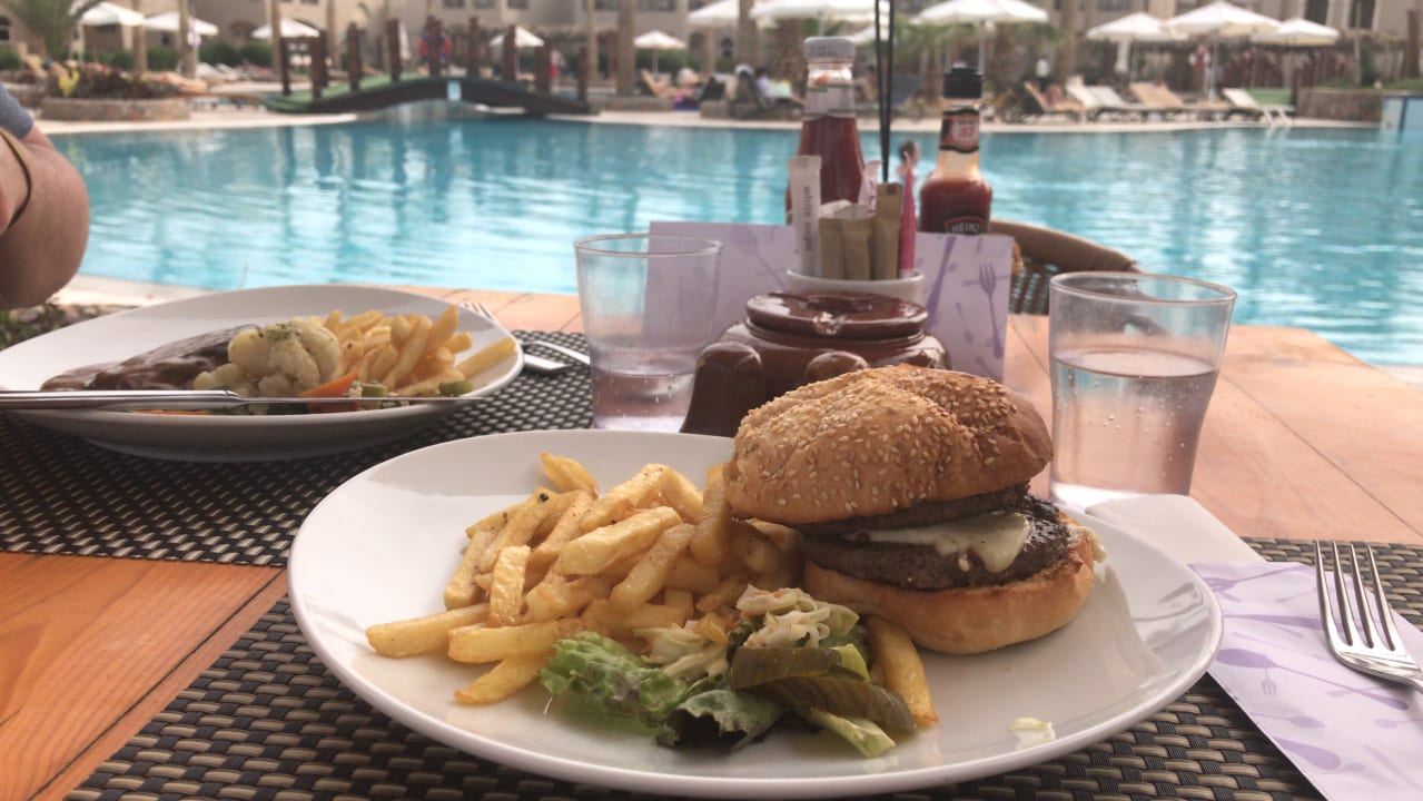 Leckeres Essen King Bürger Iberotel Makadi Beach