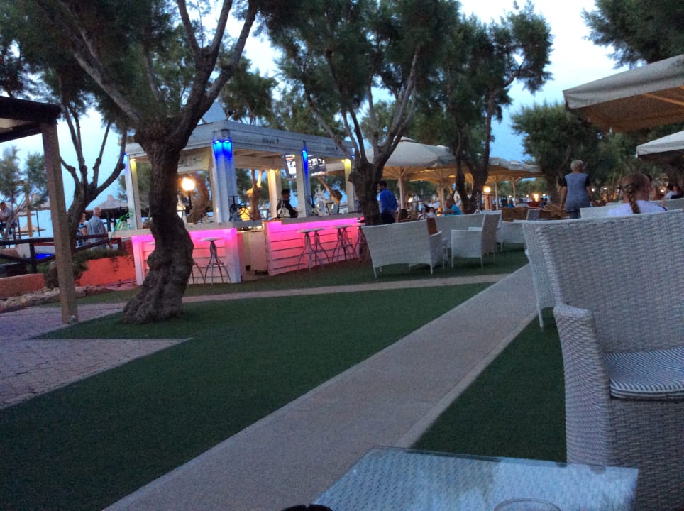 Gastro Anissa Beach & Village