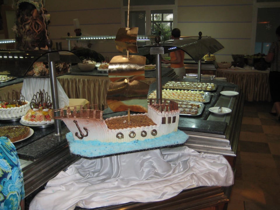 Desserttisch beim Abendessen Hotel El Mouradi Djerba Menzel