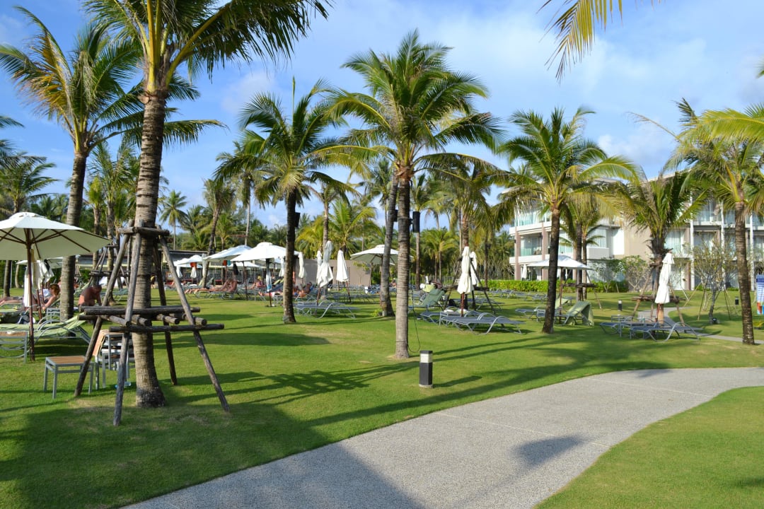 Liegewiese The Sands Khao Lak by Katathani