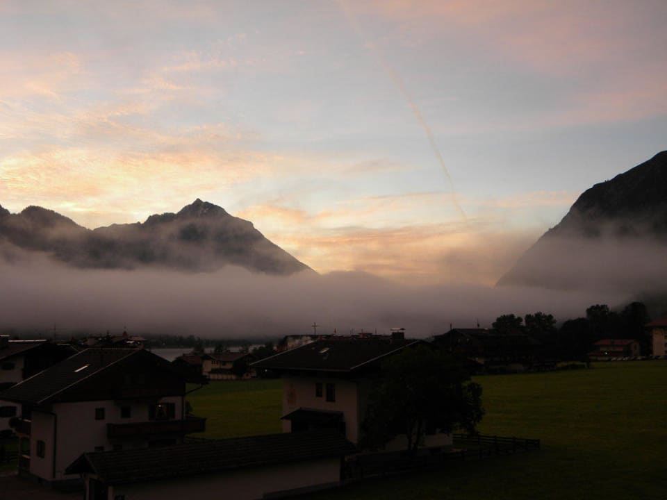 Wenn der Tag erwacht am Achensee Rieser Achensee Resort