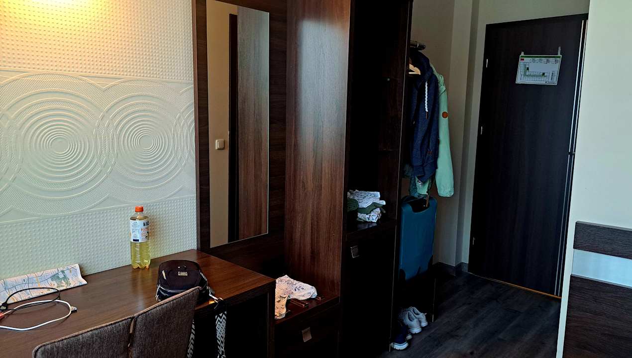 Zimmer Hotel home