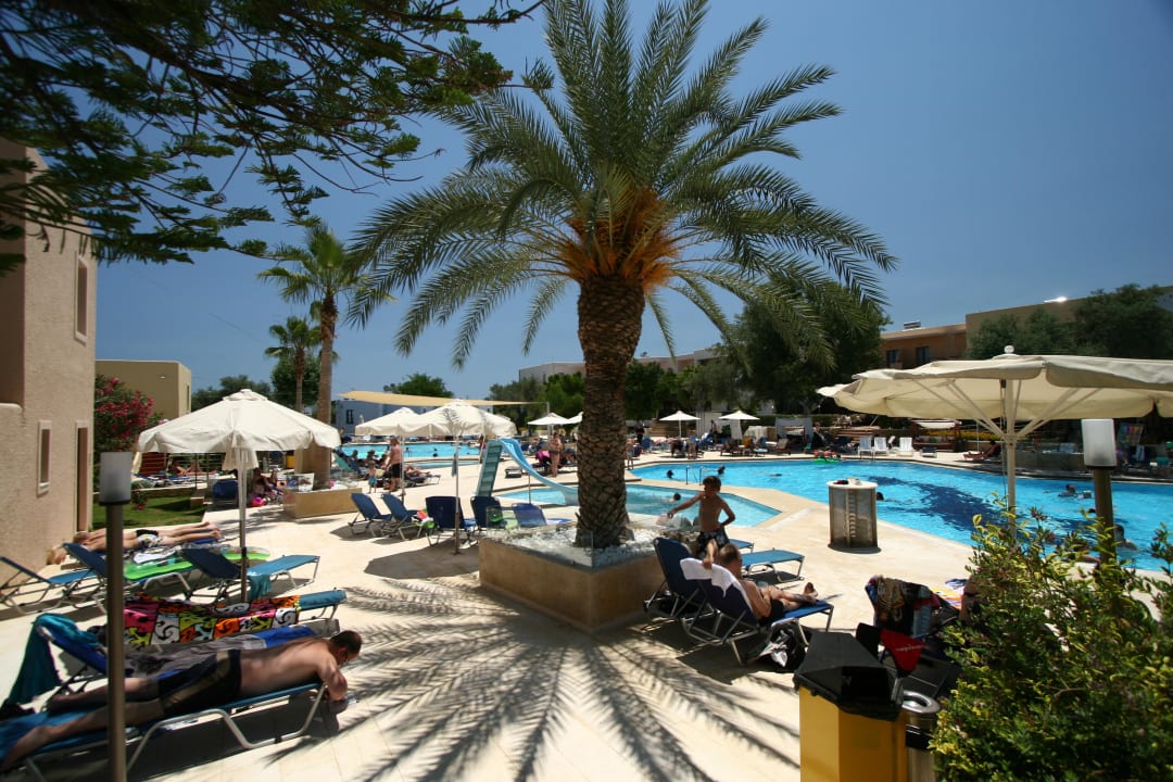 Basen Sirios Village Hotel & Bungalows