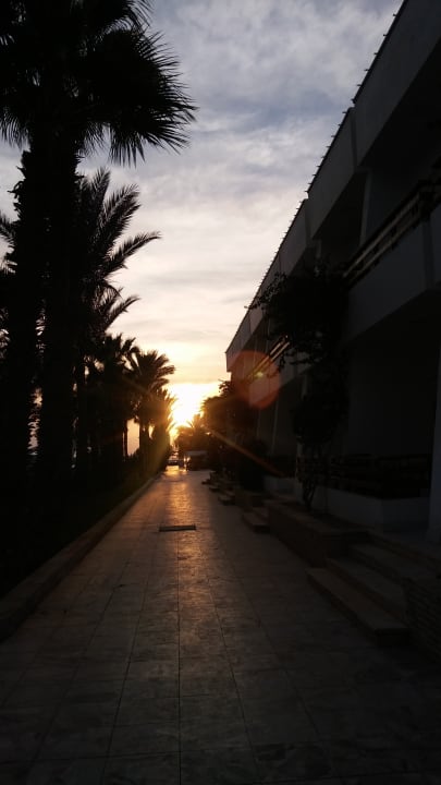 Außenansicht The Grand Hotel Hurghada