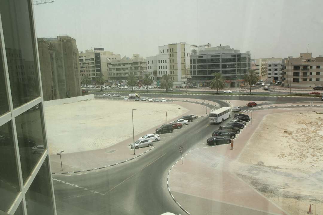 Widok Holiday Inn Bur Dubai - Embassy District