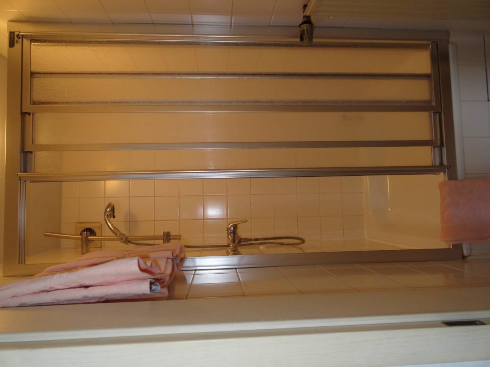 Badezimmer 2 (Dusche) Hotel Weinhaus Moselschänke