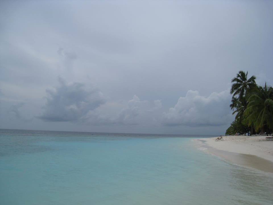 Diamonds Thudufushi Stand Diamonds Thudufushi