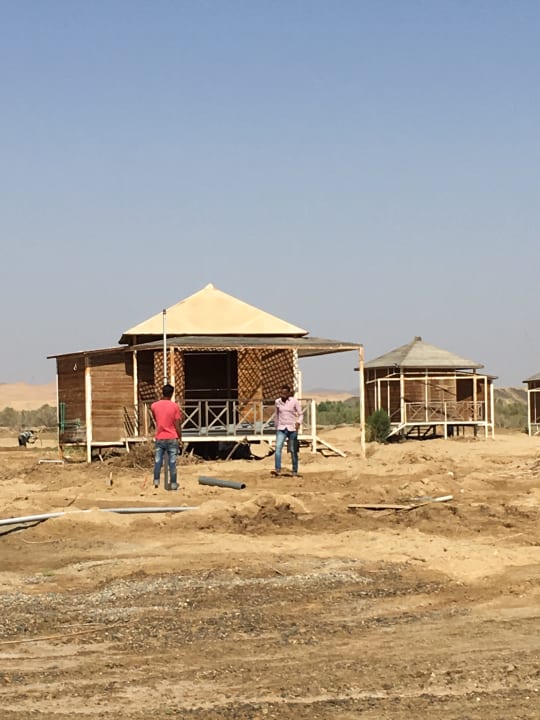 Die Häuschen werden auch wieder auf Vordermann gebracht Three Corners Equinox Beach Resort