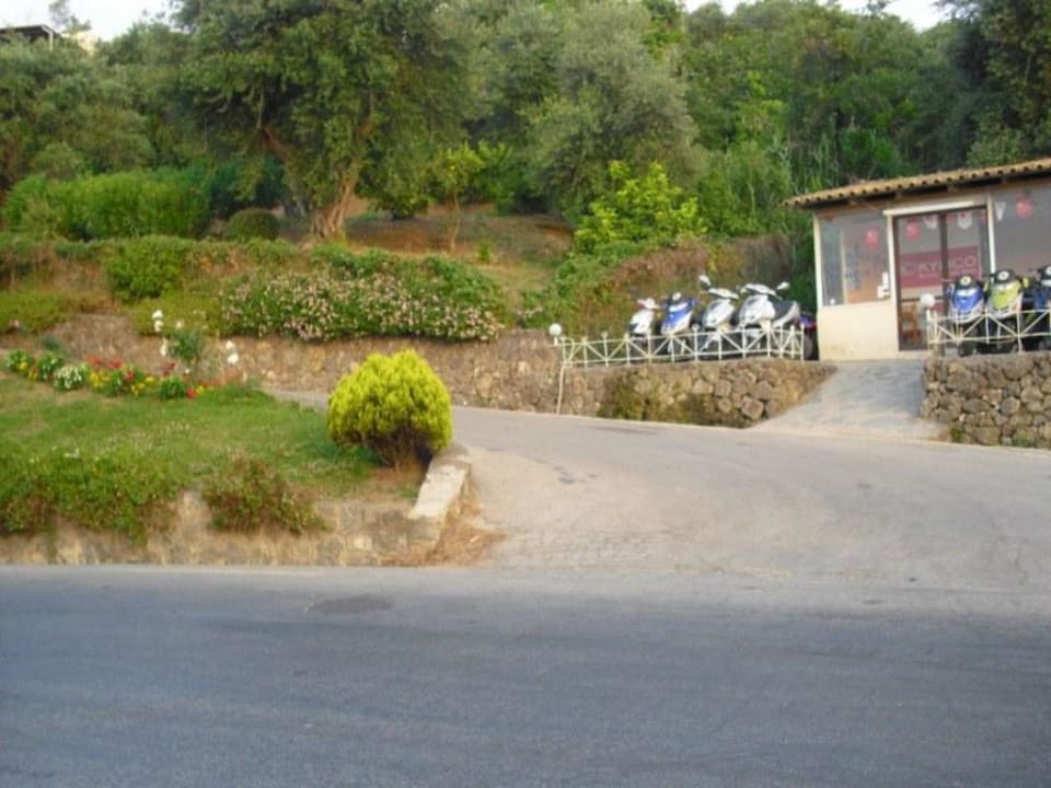 Einfahrt Aeolos Beach Resort