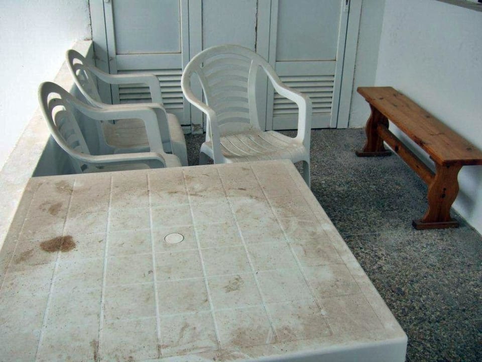 Innenhofmobiliar Aparthotel Costa Mar