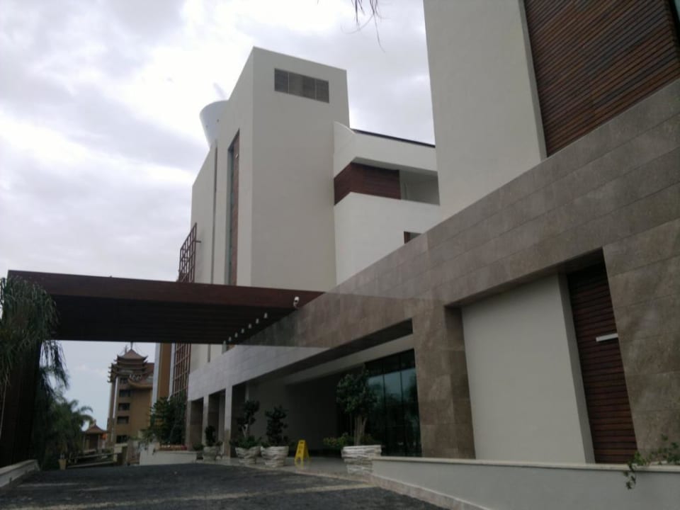 Eingangsbereich Port Side Resort Hotel