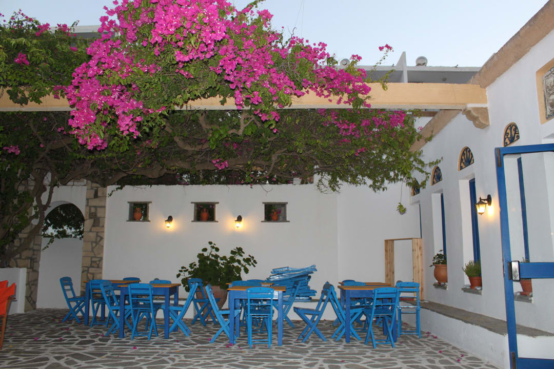 Barterrasse Ekaterini Hotel