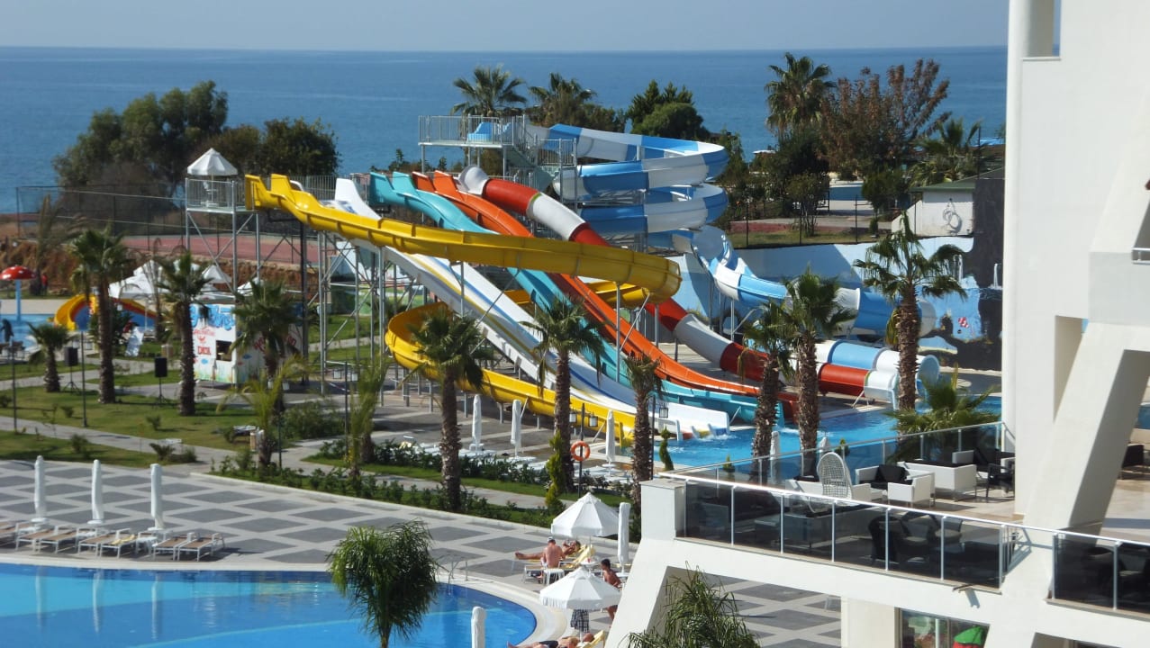 De glijbanen Seaden Sea Planet Resort & Spa