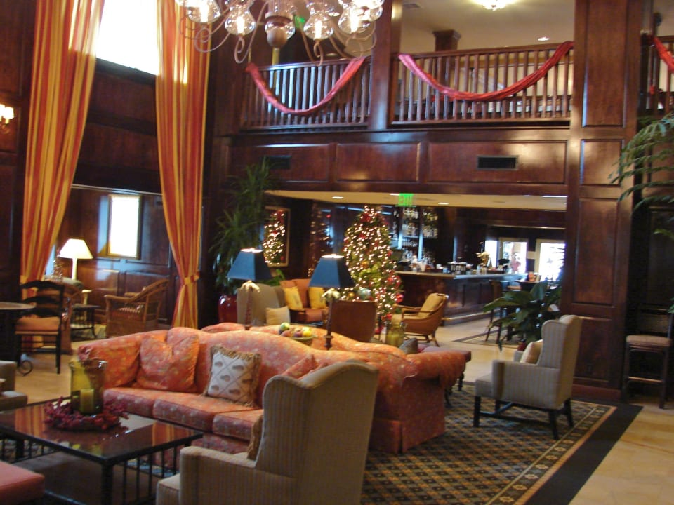 Sehr schöne Lobby Hotel The Shores Resort & Spa