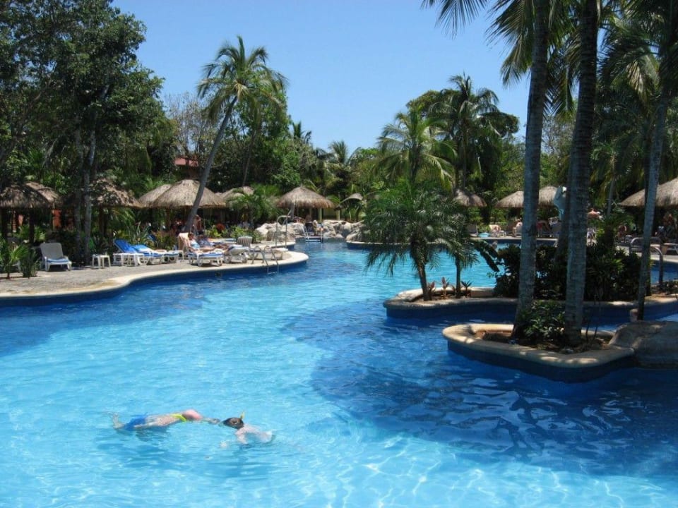 Swimming pool Hotel Riu Tequila