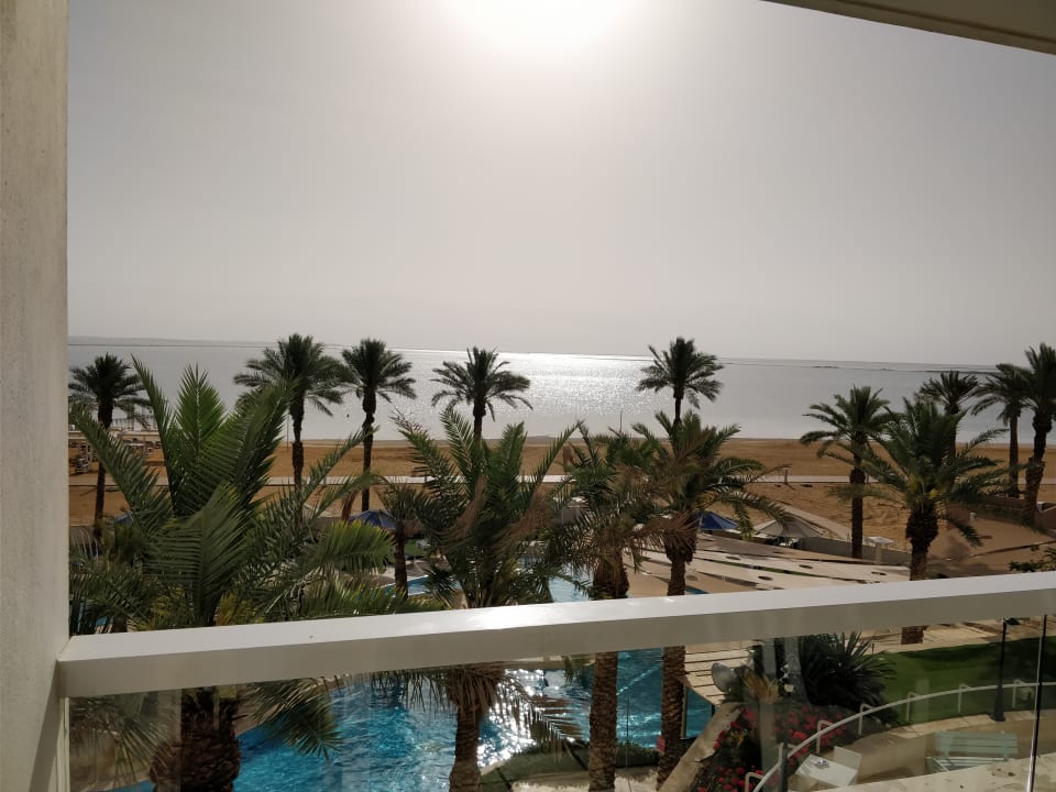 Ausblick Crowne Plaza Dead Sea