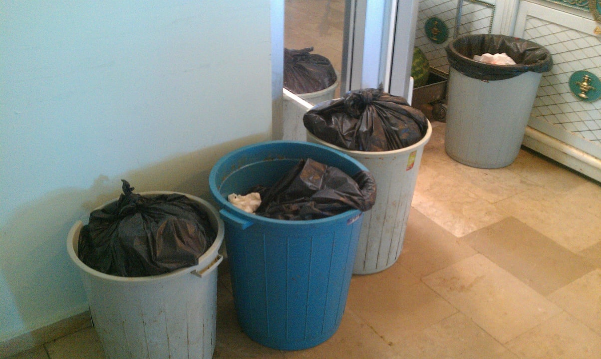 Im Speisesaal da vergeht einem echt der Appetit Larina Resort Spa & Hotel