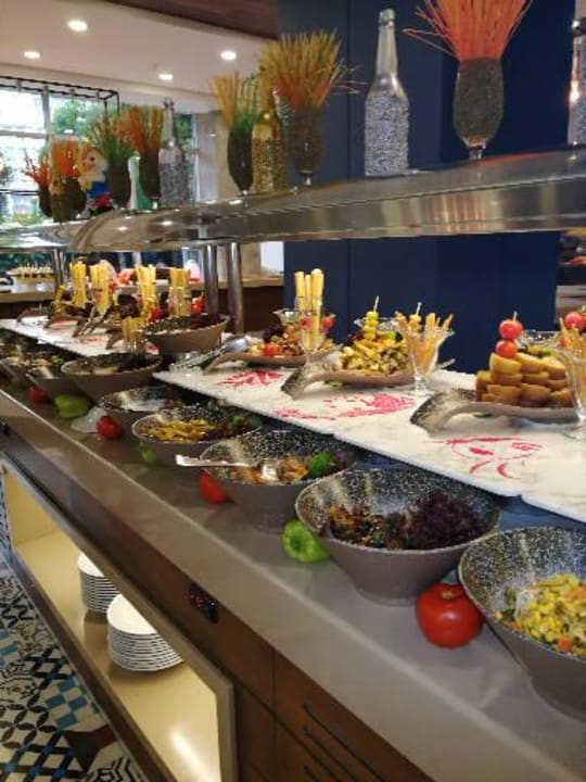 Gastro Saturn Palace Resort Hotel
