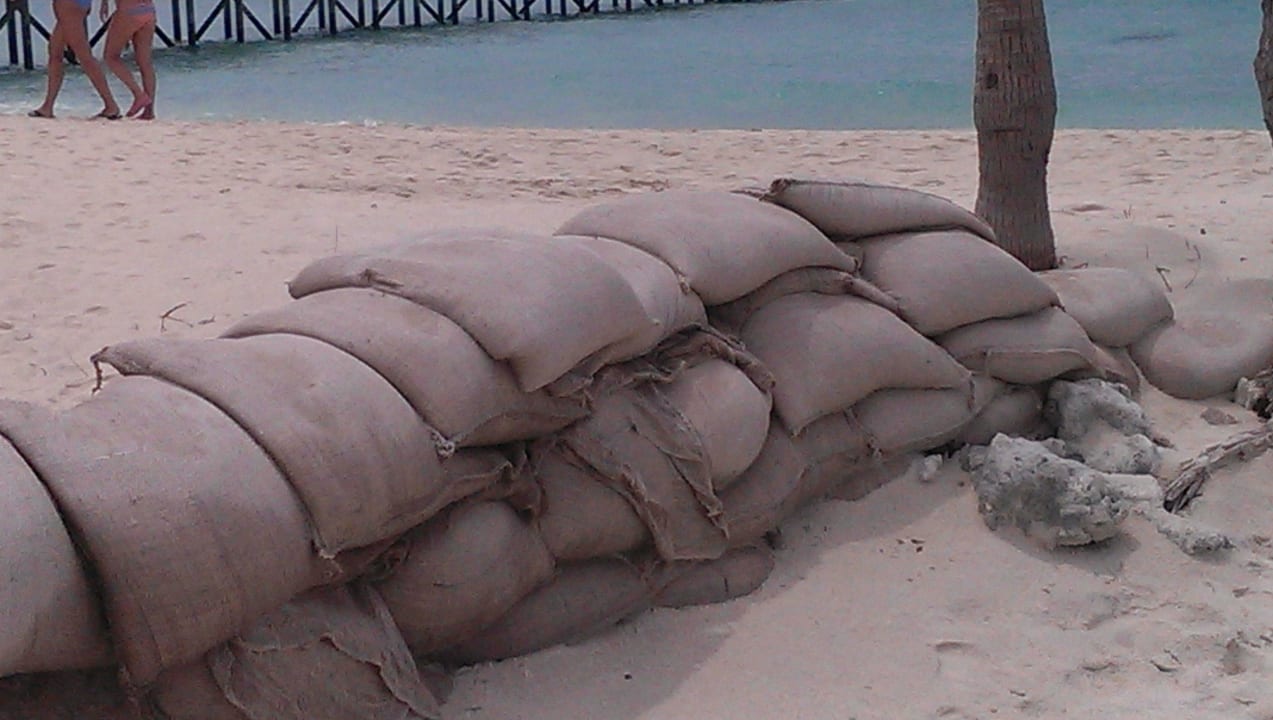 Strand Centara Ras Fushi Resort & Spa Maldives