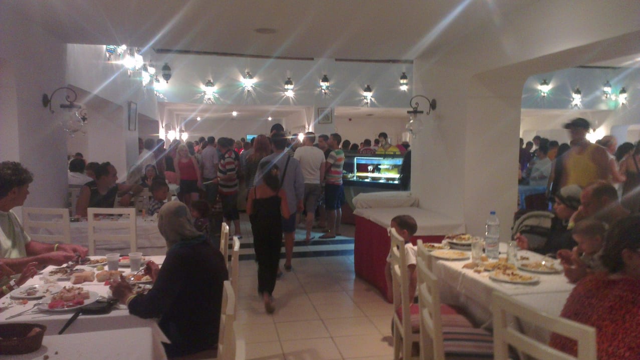 Und immer zu voll The Club Hammamet