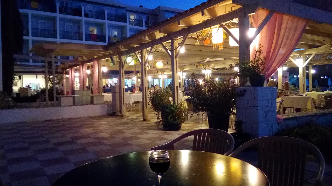 Gastro Golden Beach Rethymnon