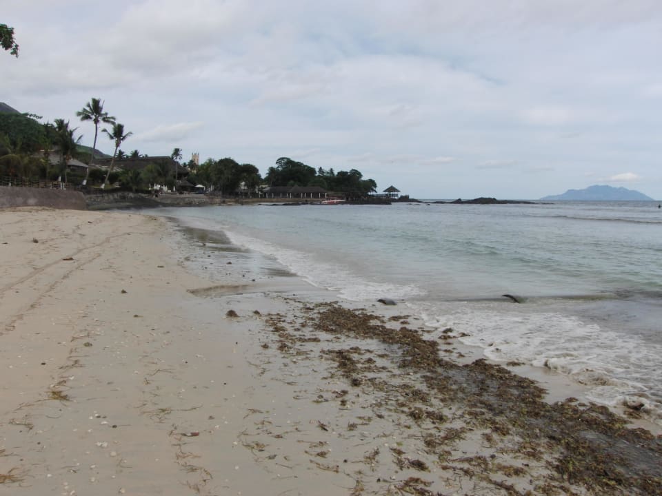 Strand vor Hotel Fisherman's Cove Resort  (Im Umbau/Renovierung)