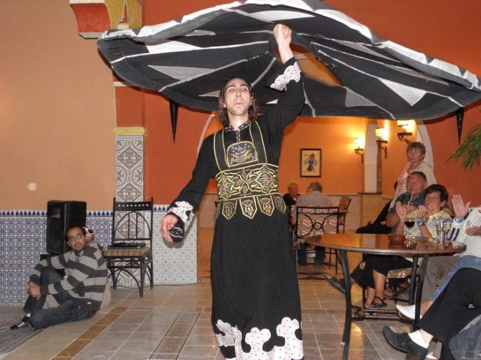 Kleine Show Pickalbatros Alf Leila Wa Leila Resort - Neverland Hurghada