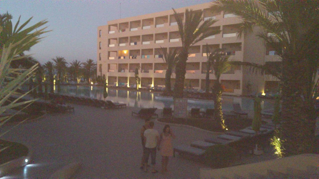 Abends am Pool Hotel Rosa Beach