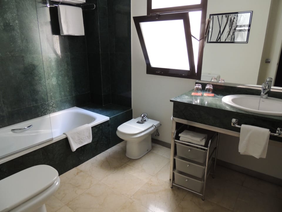 Badezimmer  Mariposa Hotel Malaga