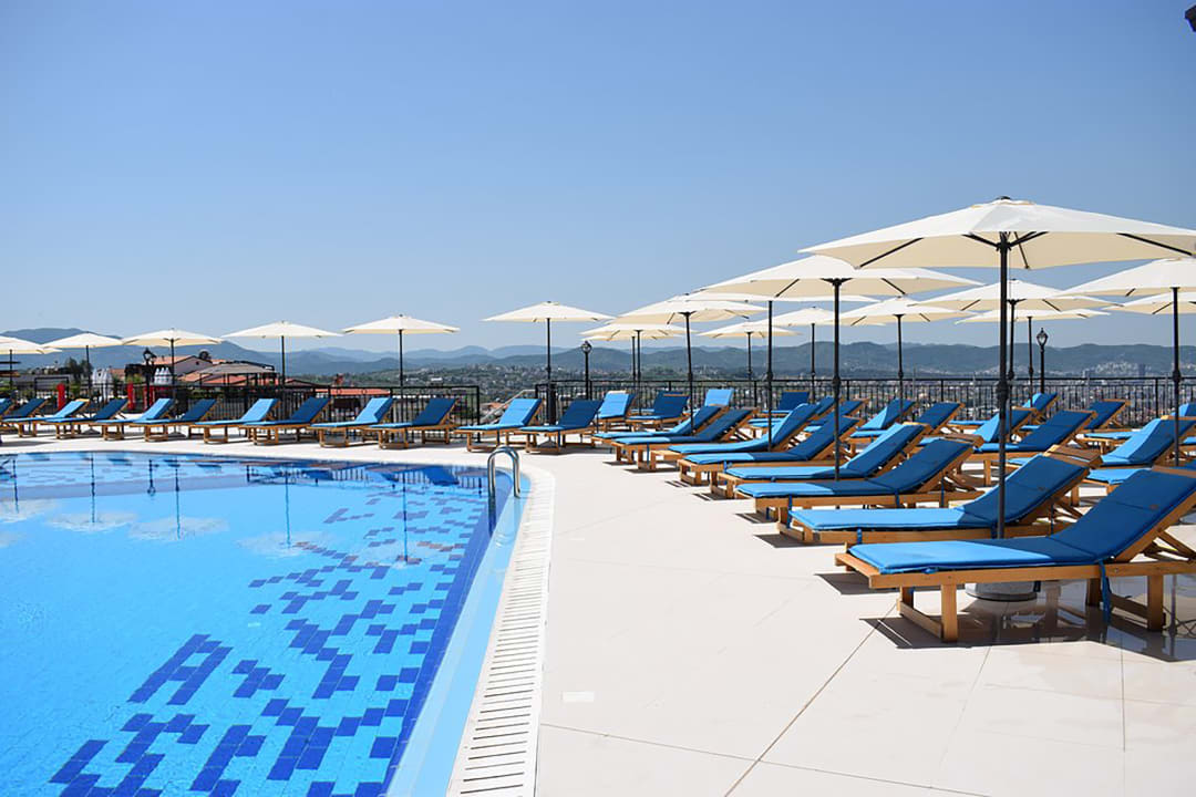 Pool Hotel Chateau Linza