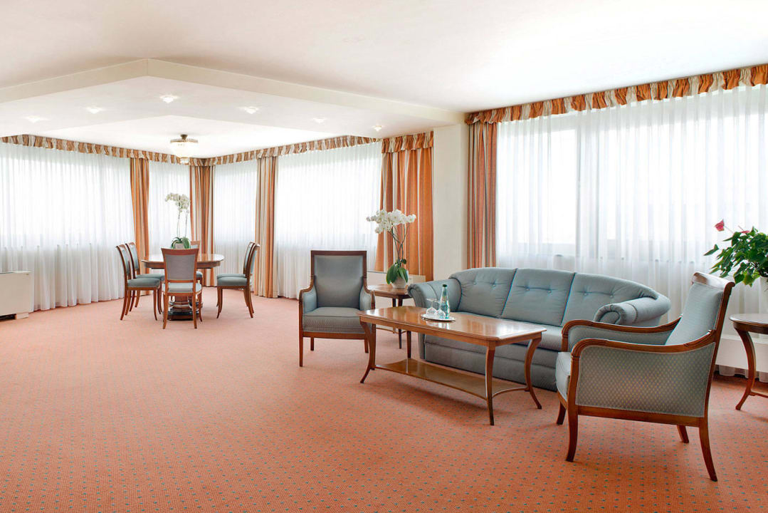 Executive Suite Titanic Hollywood Media Hotel