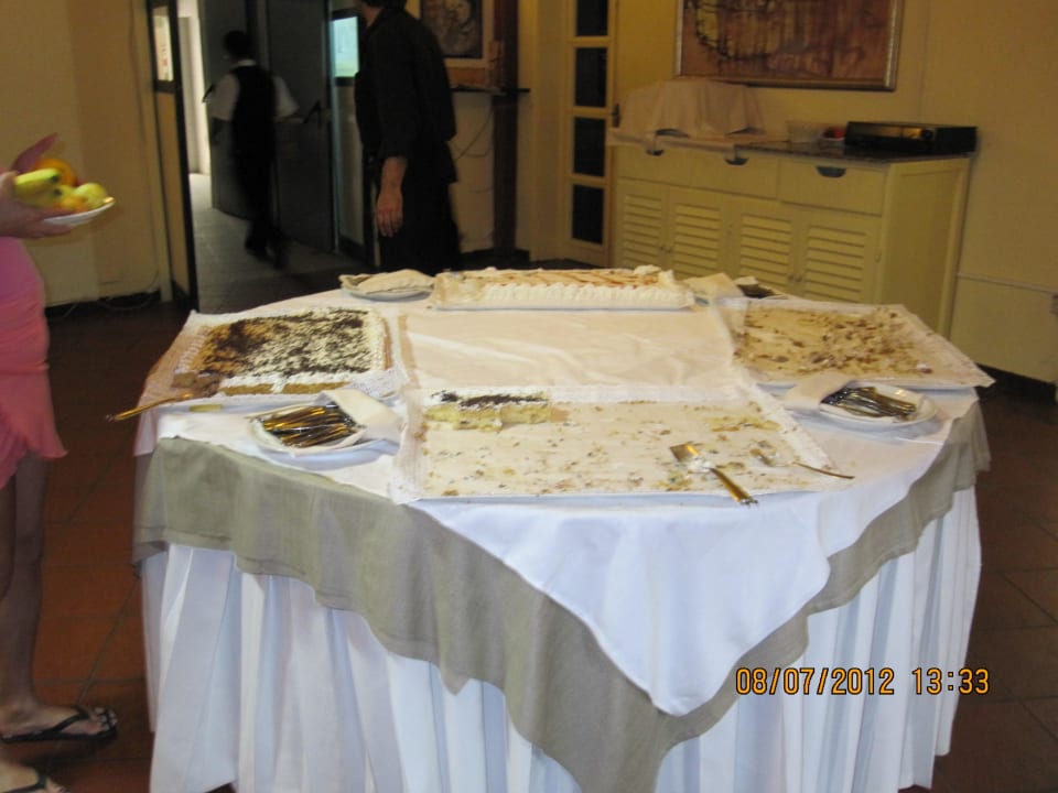 Always empty plates  Horse Country Resort Congress & Spa