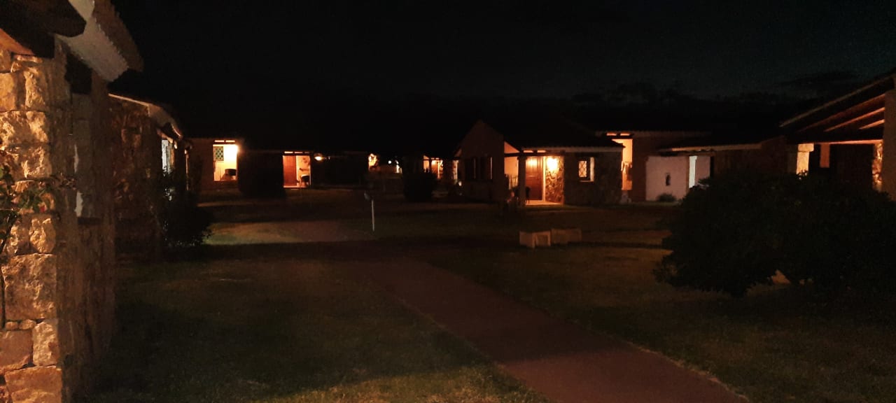 Zimmer Li Suari Club Village