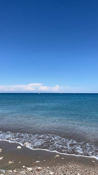 Strand Asterias Beach Resort