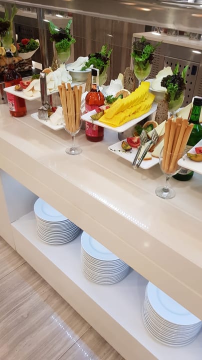 Gastro The Sense Deluxe Hotel
