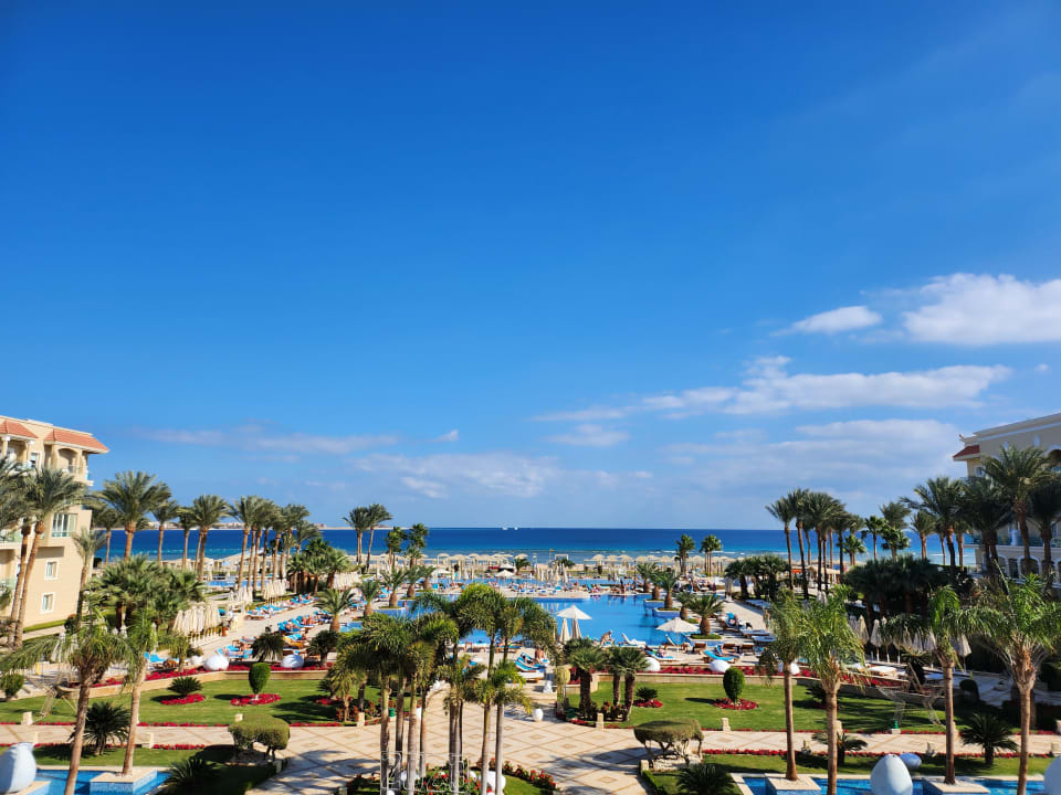 Pool Premier Le Reve Hotel & Spa