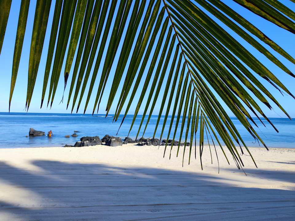 Strand Victoria for 2 Beachcomber Resort & Spa - Adults only