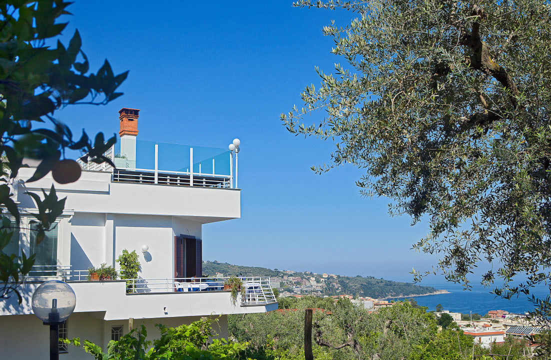 VEDUTA ESTERNA Villa Oriana Relais