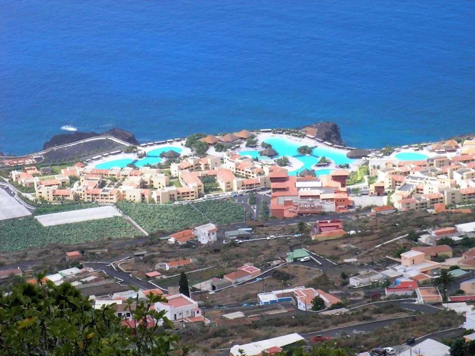 Blick von oben auf die Hotelanlage La Palma Princess