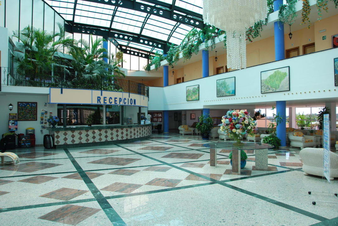 Sehr großzügig Club Hotel Drago Park