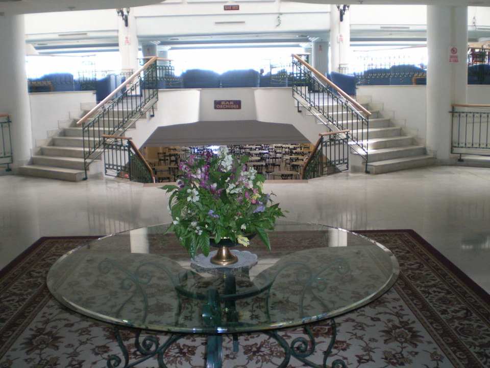 Lobby Hotel El Mouradi Skanes Beach