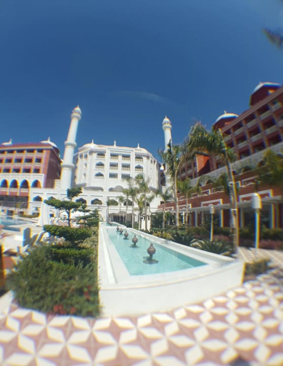 Wasserspiele Royal Taj Mahal Hotel