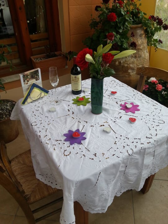 Eine nette Geste an besonders liebe Gäste! Pension Aretoussa