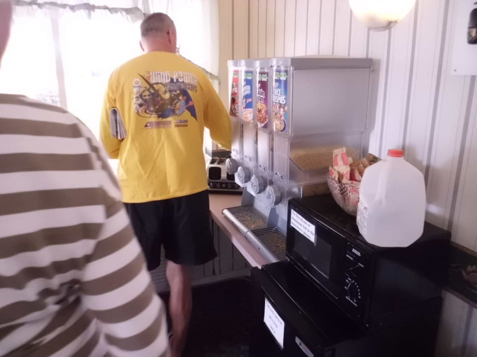 Wenn alles in einer Ecke steht gibt es Probleme Hotel Americas Best Value Inn Satellite Beach