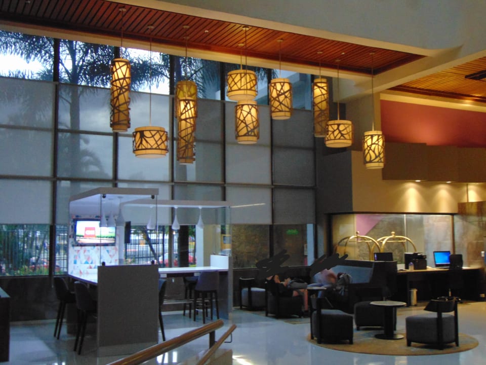 Lobby Hotel Crowne Plaza San Jose Corobici
