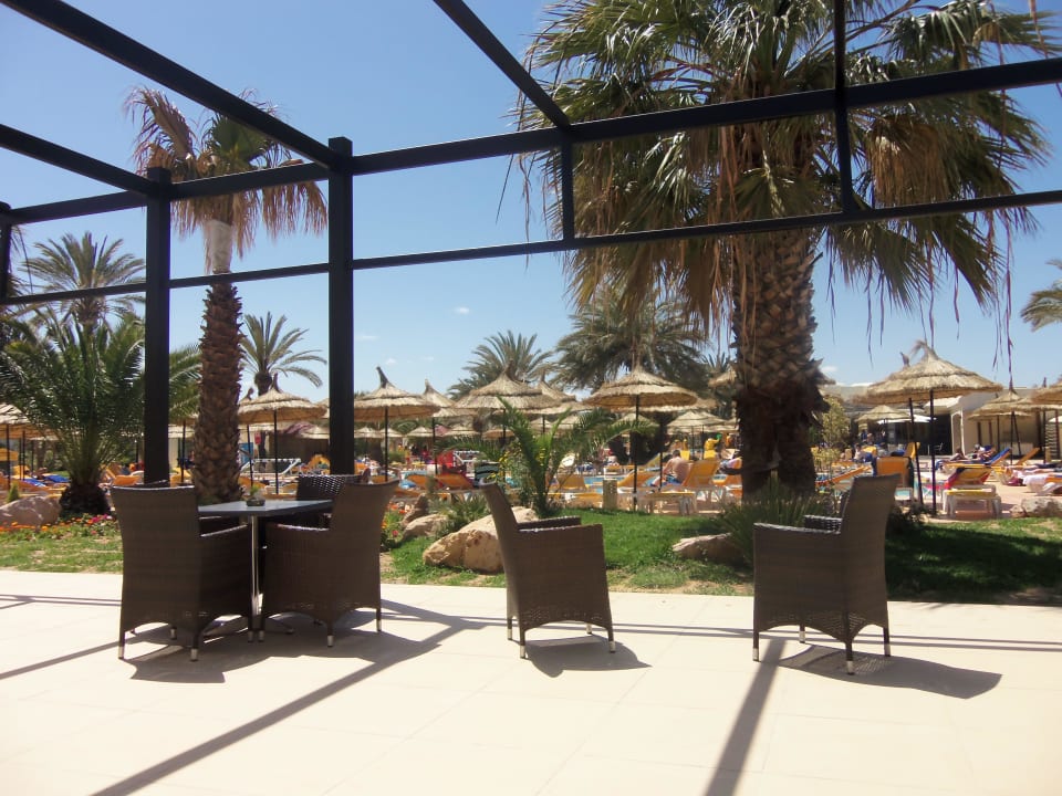 Vue du bar sur une des piscines TUI MAGIC LIFE Penelope Beach