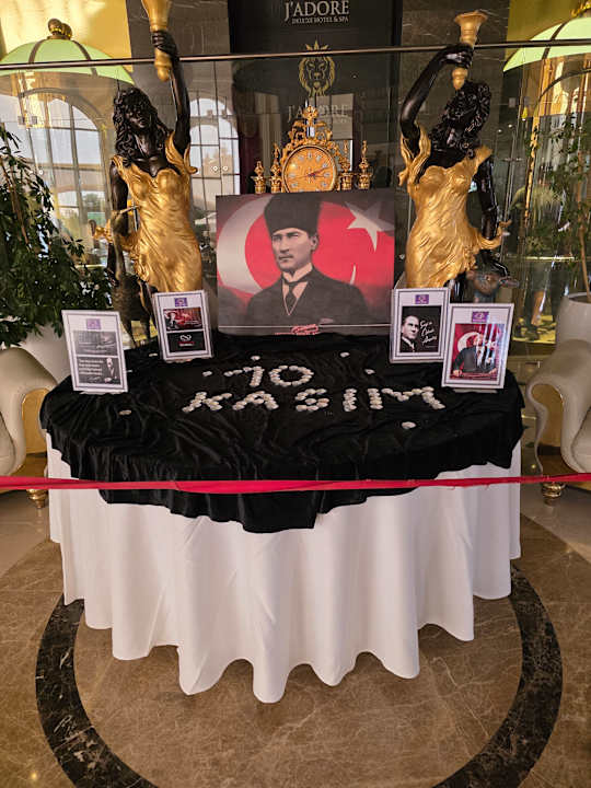 Lobby J'adore Deluxe Hotel & Spa