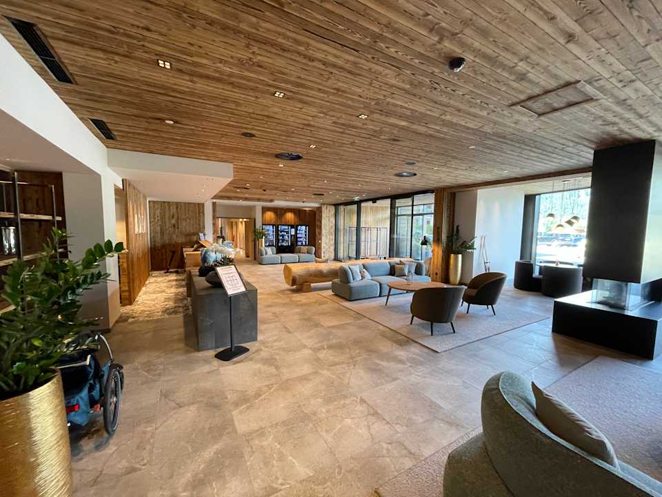 Lobby ADEA Lifestyle Suites Fieberbrunn