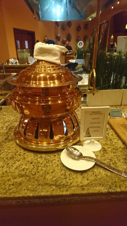Gastro The Cove Rotana Resort